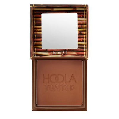 Hoola Bronzer Powder: Toasted: (Deep) Bronzer Benefit Cosmetics 