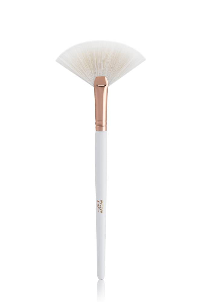 WOW Beauty Fan Brush WOW Beauty Fan Brush